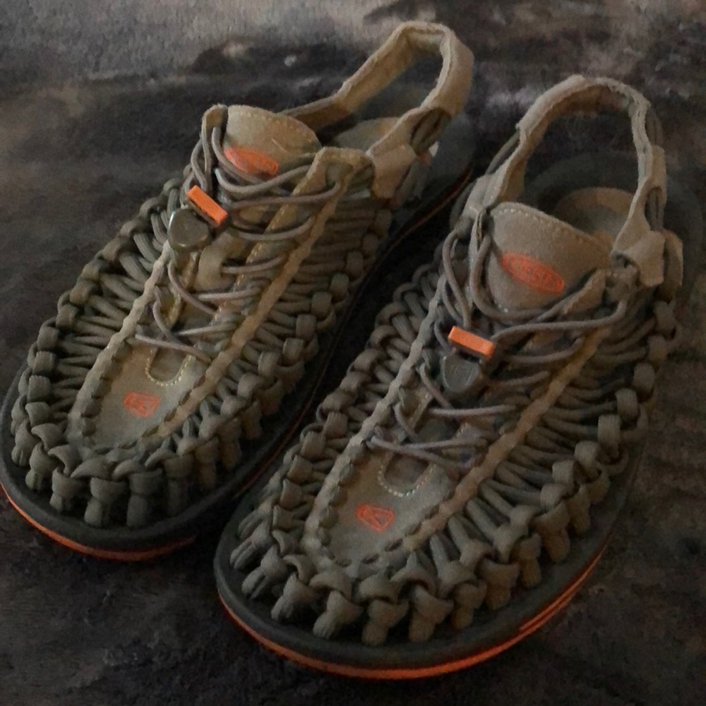 Keen Sandals - men’s 9.5